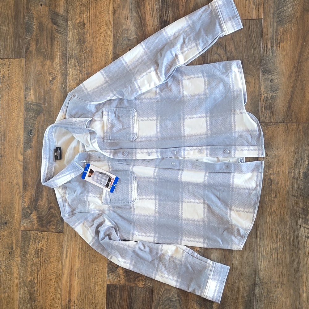 32 Degrees Women's 4-Way Stretch Soft Button Up